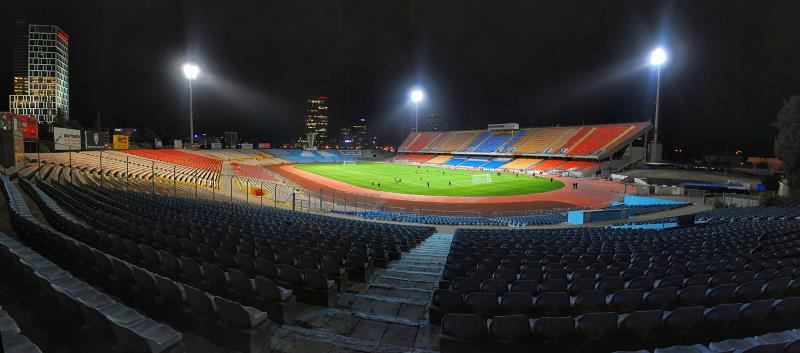 http://www.stadiumguide.com/wp-content/gallery/ramatgan/ramatgan2.jpg