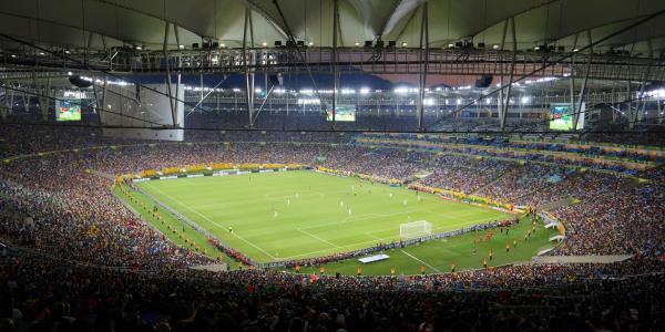 http://www.stadiumguide.com/wp-content/uploads/maracana_front2.jpg