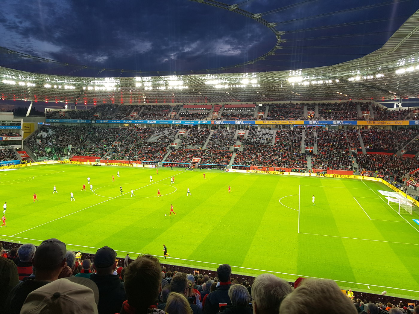 Как проходят на стадион. Стадион Байер Леверкузен. BAYARENA Stadium. Бай Арена Леверкузен 2008. Бай Арена.