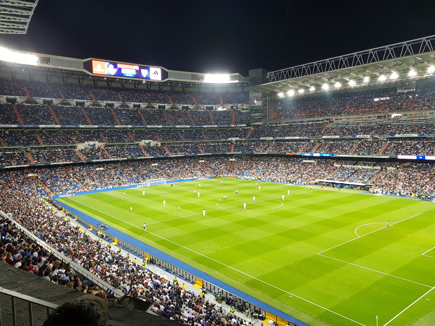 Santiago Bernabeu - Stadiums