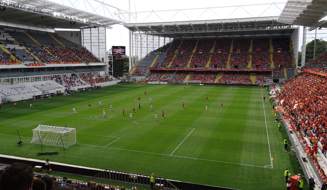 Lens : un agrandissement du stade Bollaert est-il possible ? - 02/01/2023 -  Vidéo Wéo