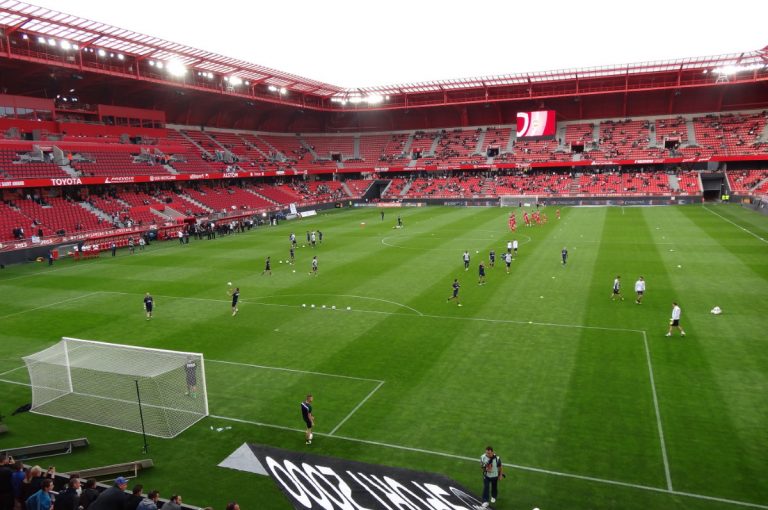 stade-du-hainaut-valenciennes-the-stadium-guide