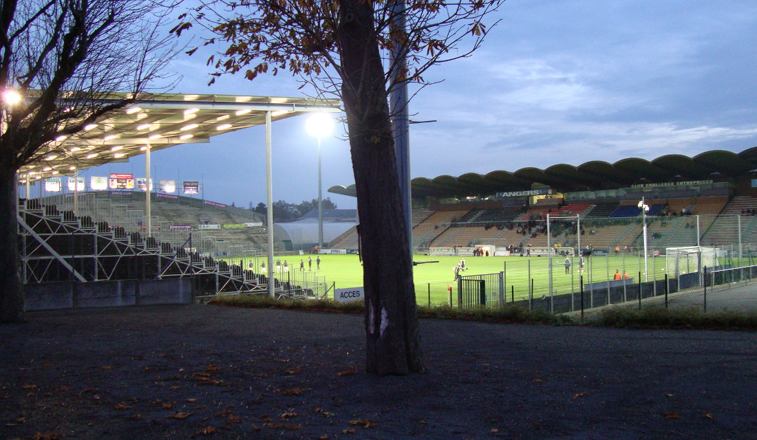 Stade Raymond Kopa