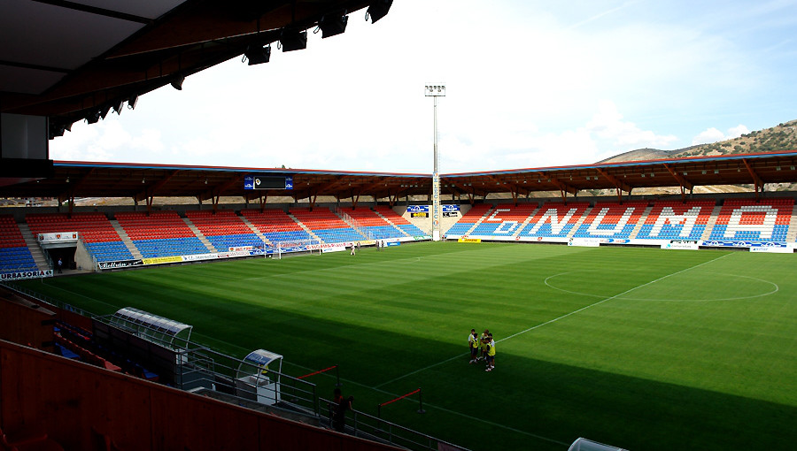 Nuevo Estadio Los Pajaritos